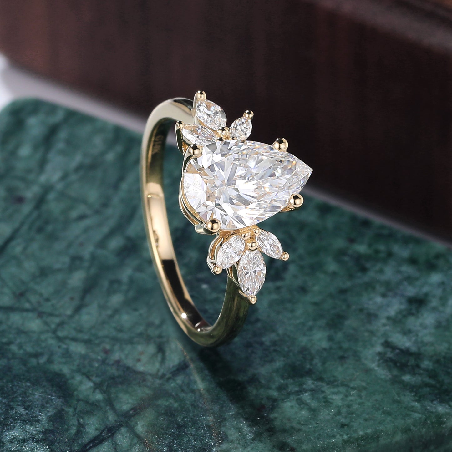 1.5CT Pear shape Lab grown diamond rose gold engagement Ring.