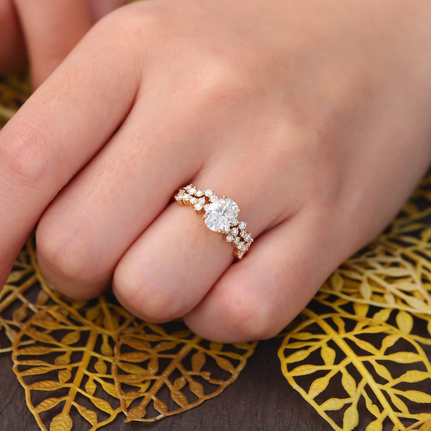 Unique Vintage Oval cut Moissanite Engagement Ring for women Cluster ring Rose white/yellow/Gold Bridal Wedding ring set