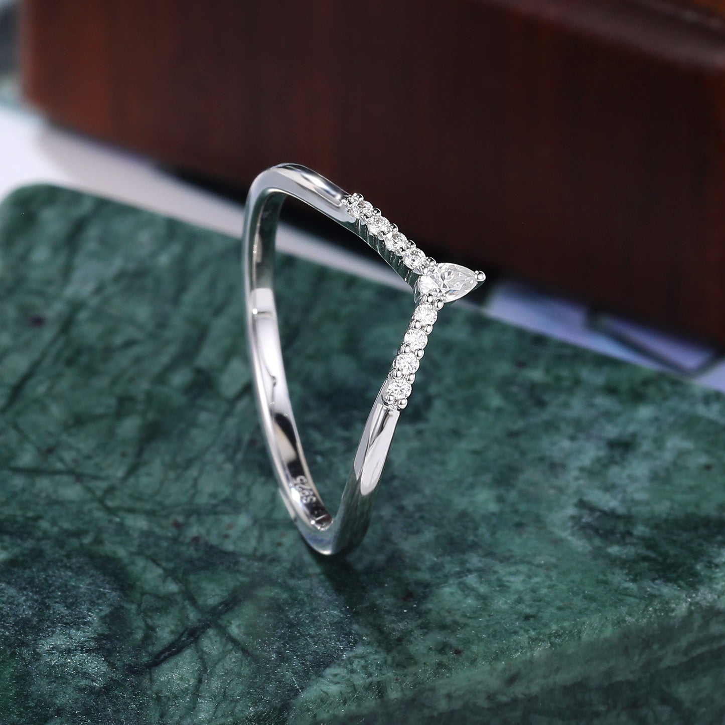 Curved S925/10k/14k/18k gold white gold moissanite wedding band. rose gold/white gold/yellow gold