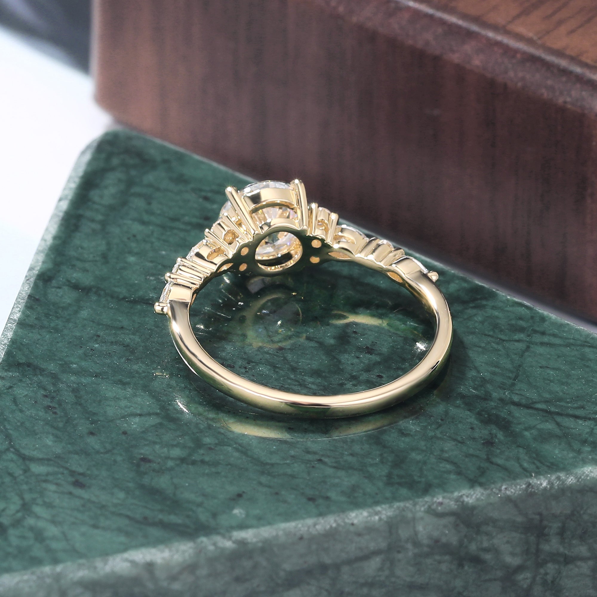 1.0ct Round cut Lab grown diamond rose gold engagement Ring.