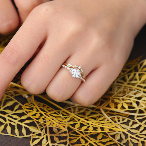 1.0CT Round cut Lab grown Diamond yellow gold Engagement Ring Set