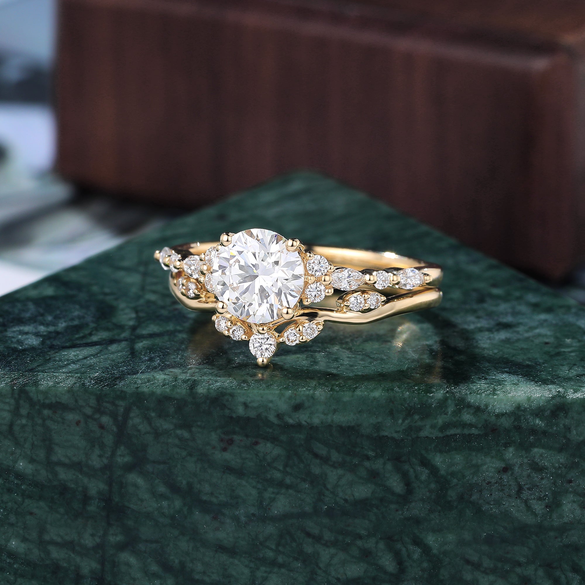 1.0CT Round cut Lab grown Diamond yellow gold Engagement Ring Set