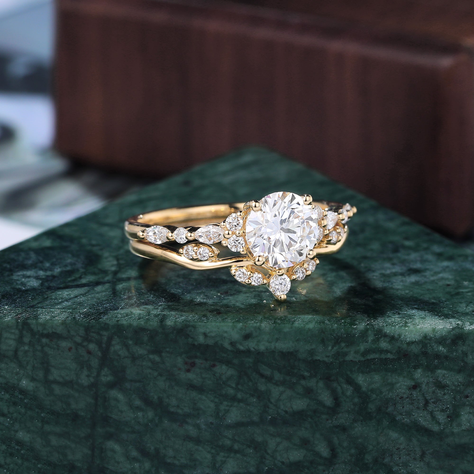 1.0CT Round cut Lab grown Diamond yellow gold Engagement Ring Set