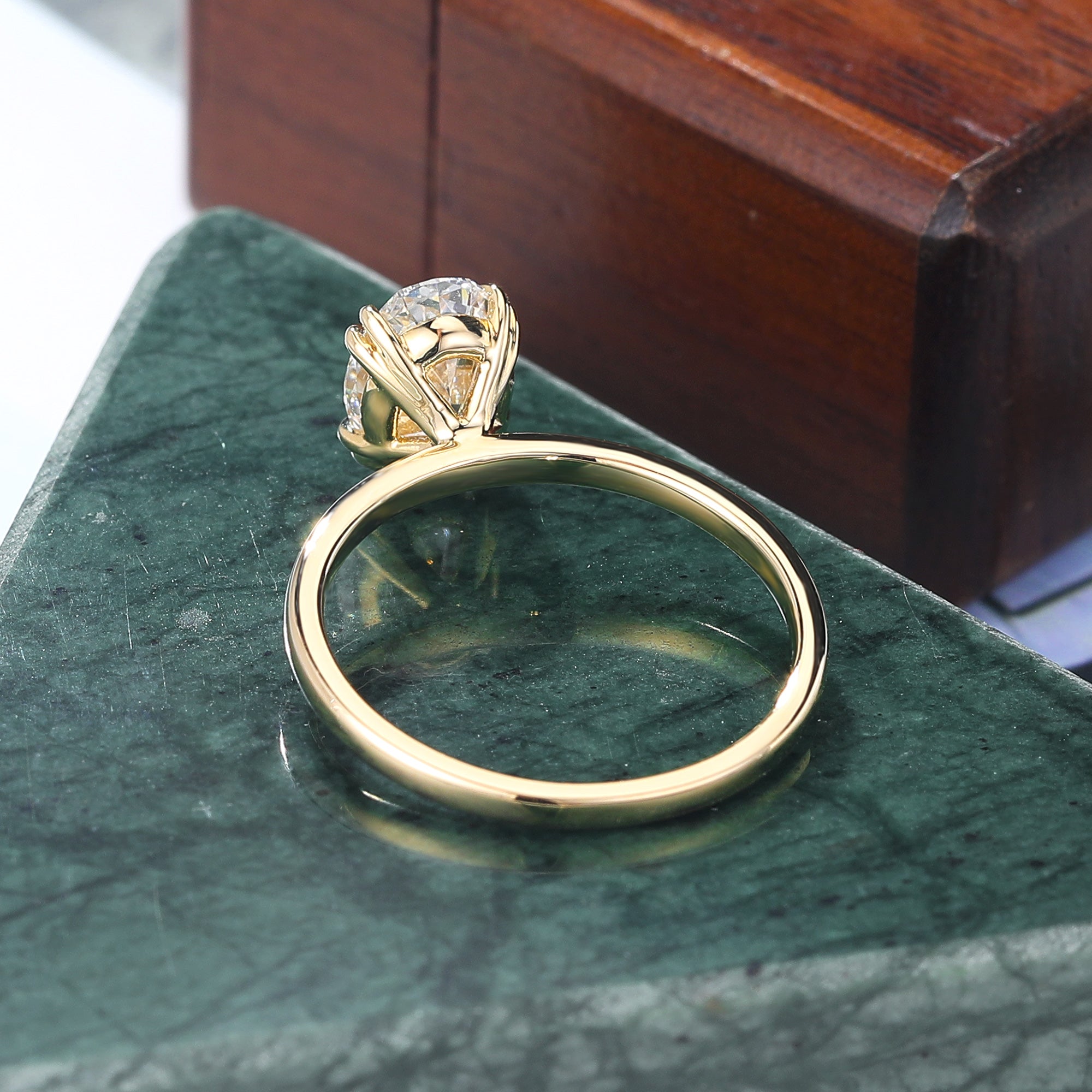 1.28CT Oval cut Lab grown diamond yellow gold engagement Ring.
