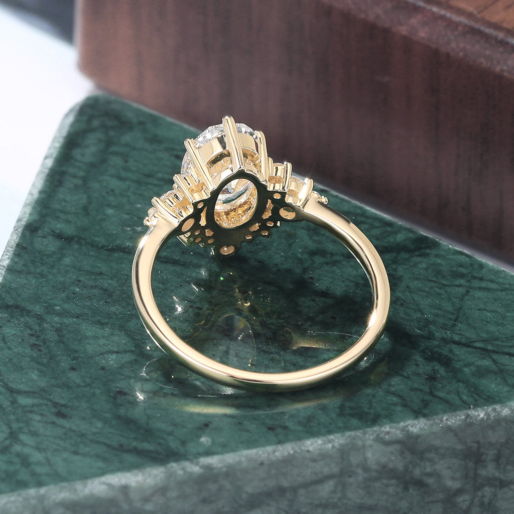 1.5ct Oval cut Lab grown diamond yellow gold engagement Ring.