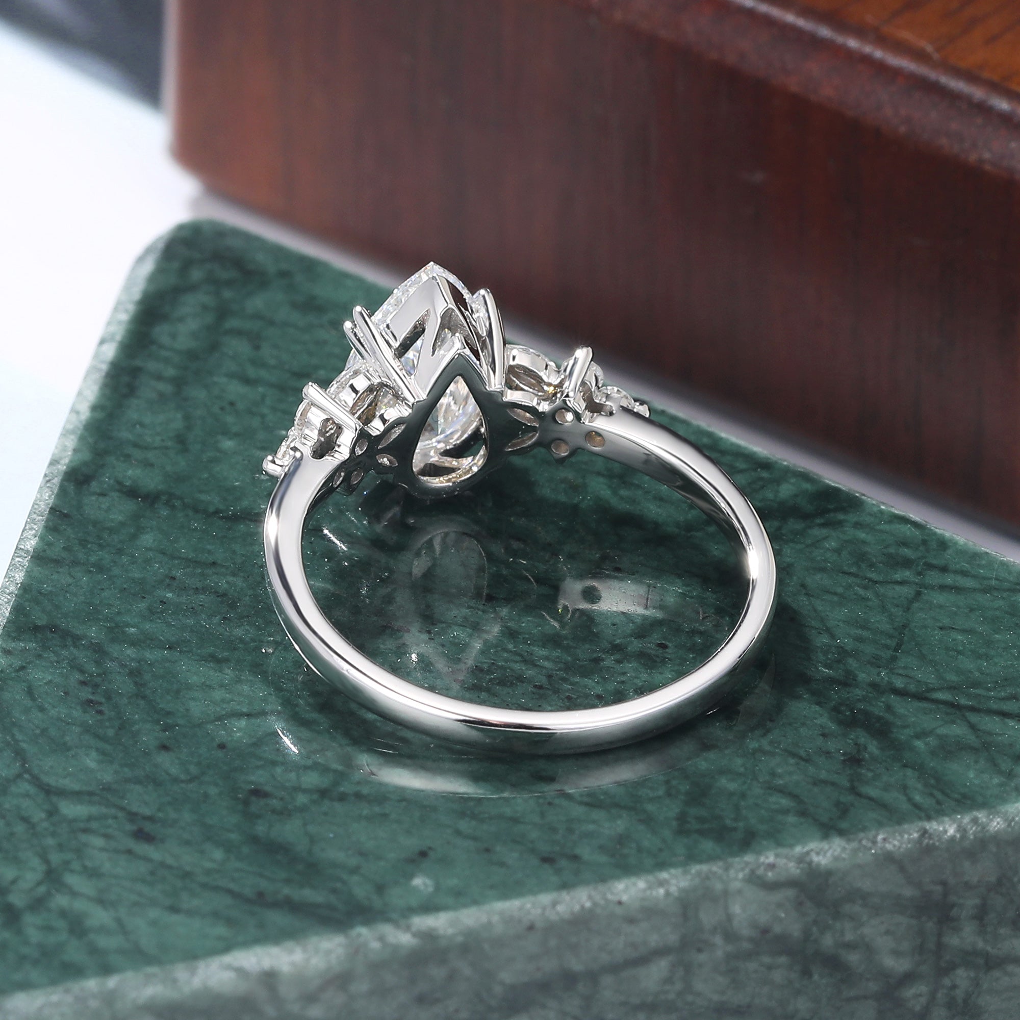 1.5ct Pear shape Lab grown diamond white gold engagement Ring.