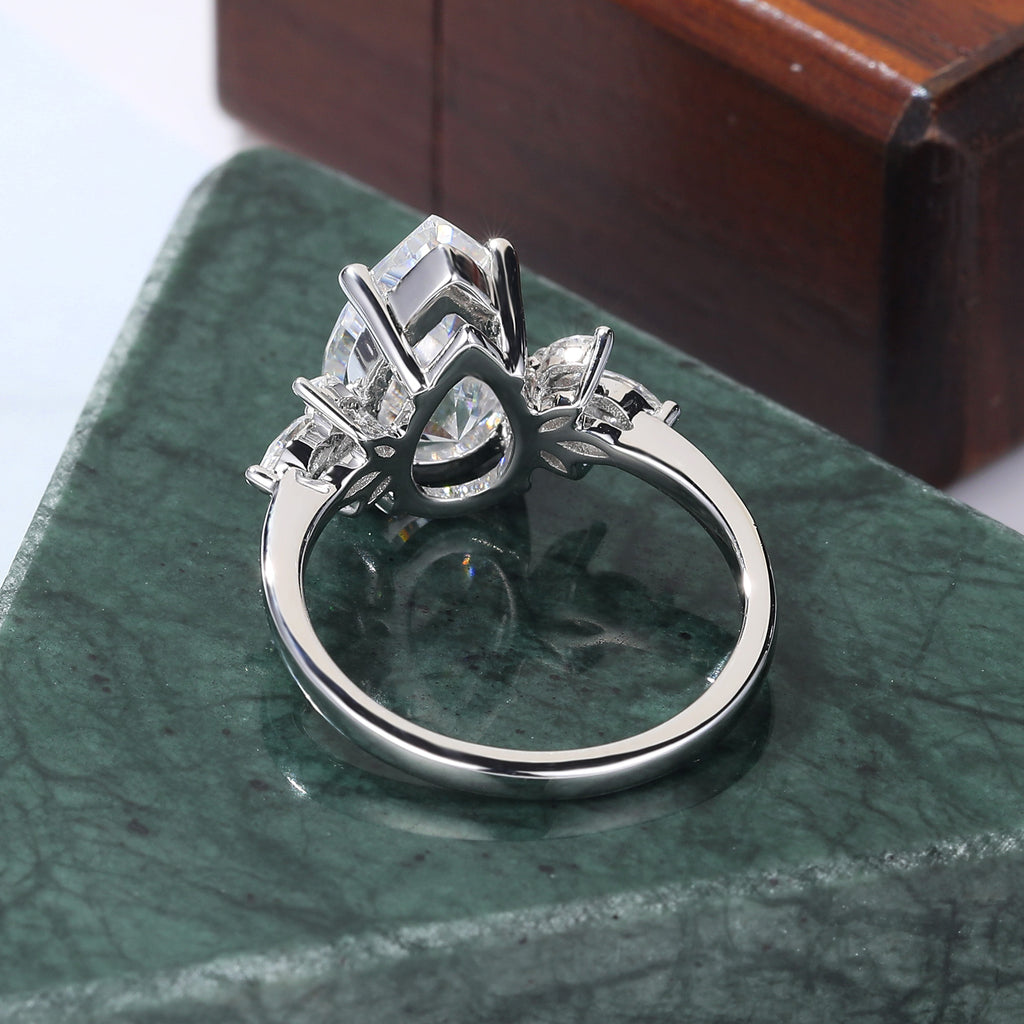 3.0ct Pear shape Lab grown diamond white gold engagement ring S925/10K/14k/18k gold , unique rose/yellow gold bridal ring .Anniversary Gift.