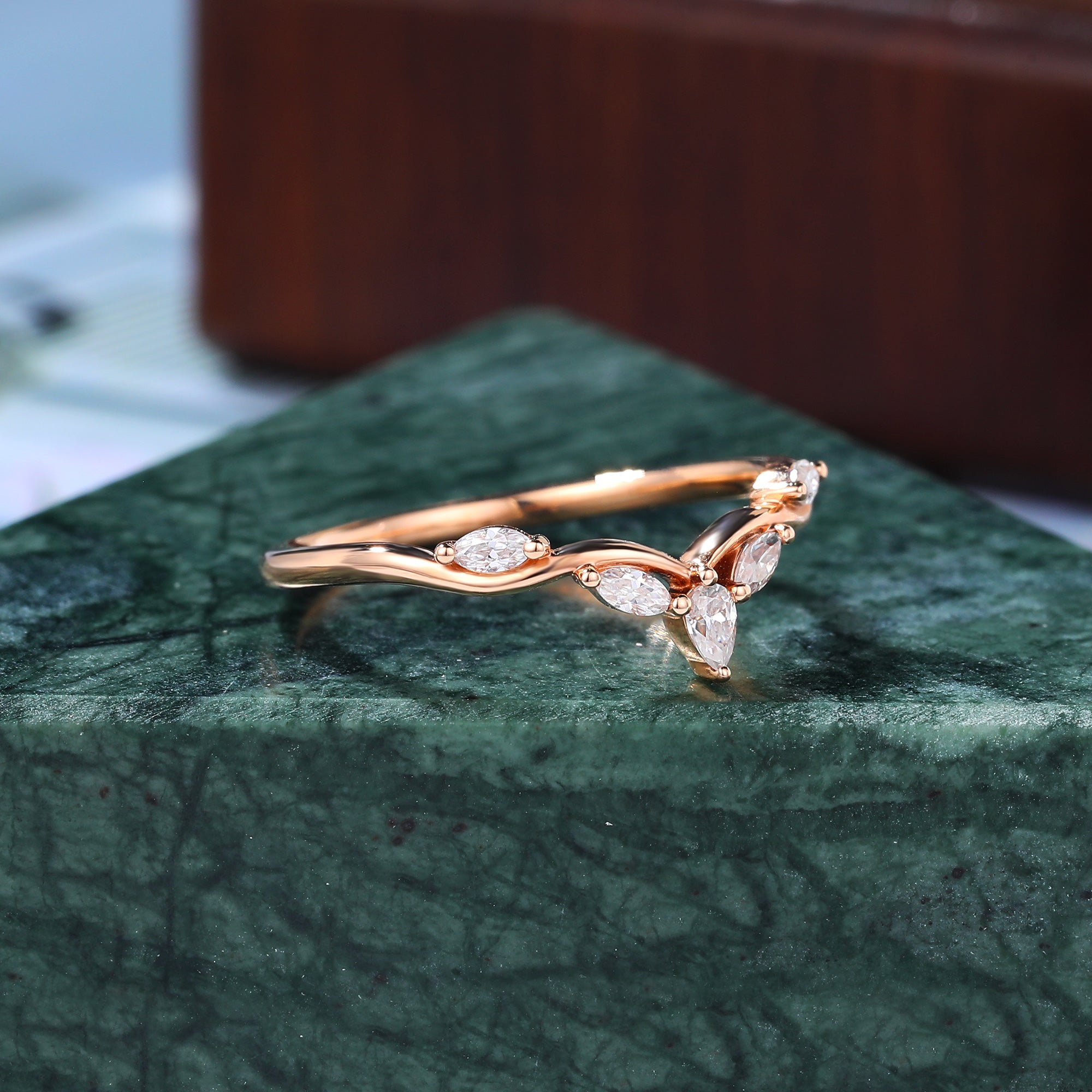 Pear shape diamond wedding band.10k/14k/18k/s925 rose gold white gold yellow gold bridal ring.