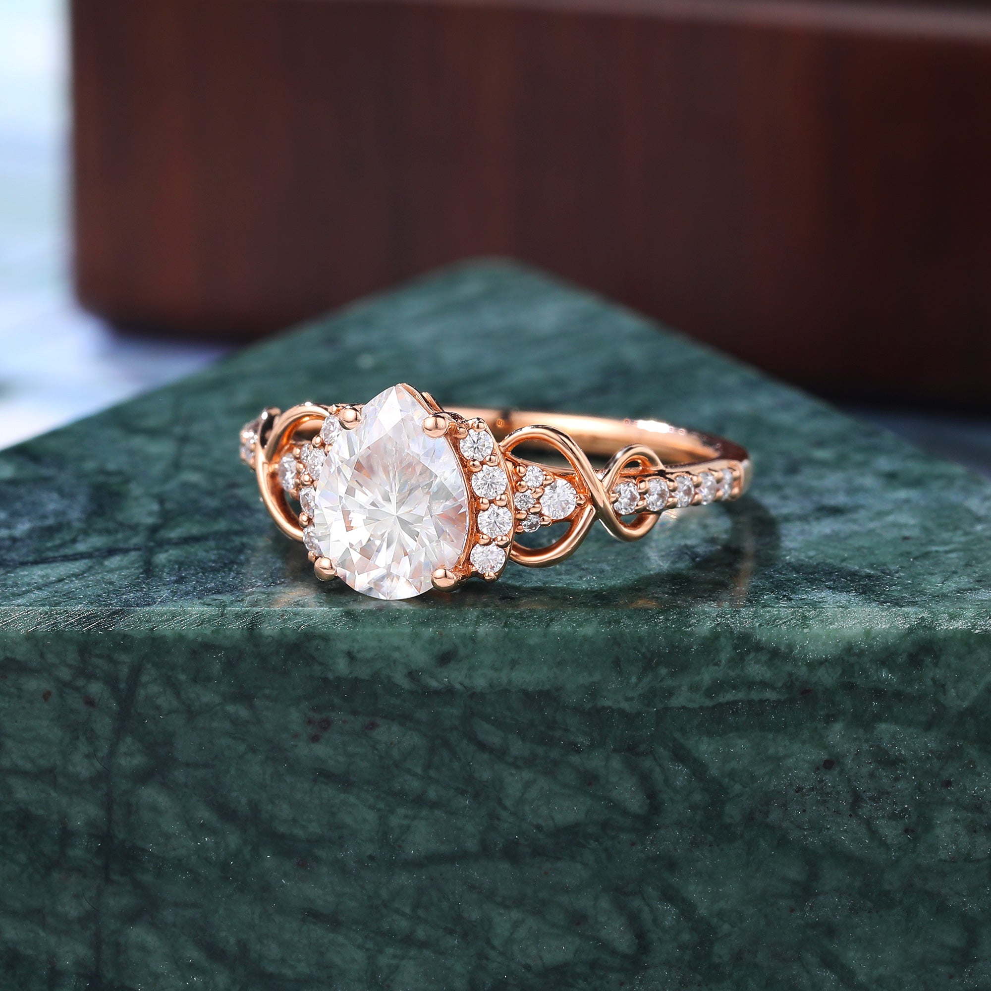 Pear shape Lab-grown Diamond rose gold engagement ring, 10k/14k/18k gold.