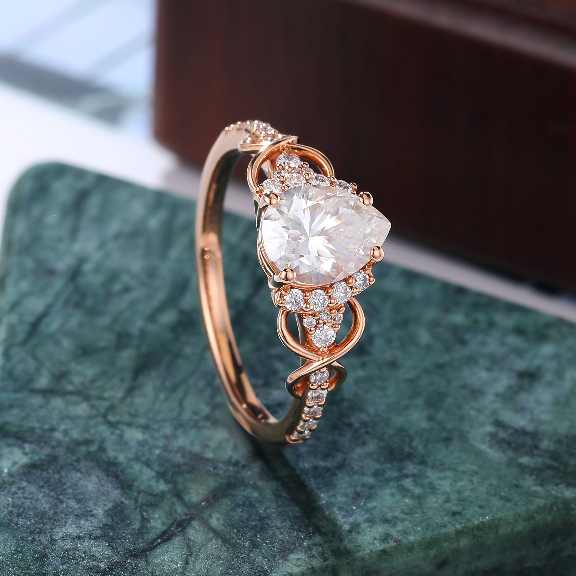 Pear shape Lab-grown Diamond rose gold engagement ring, 10k/14k/18k gold.