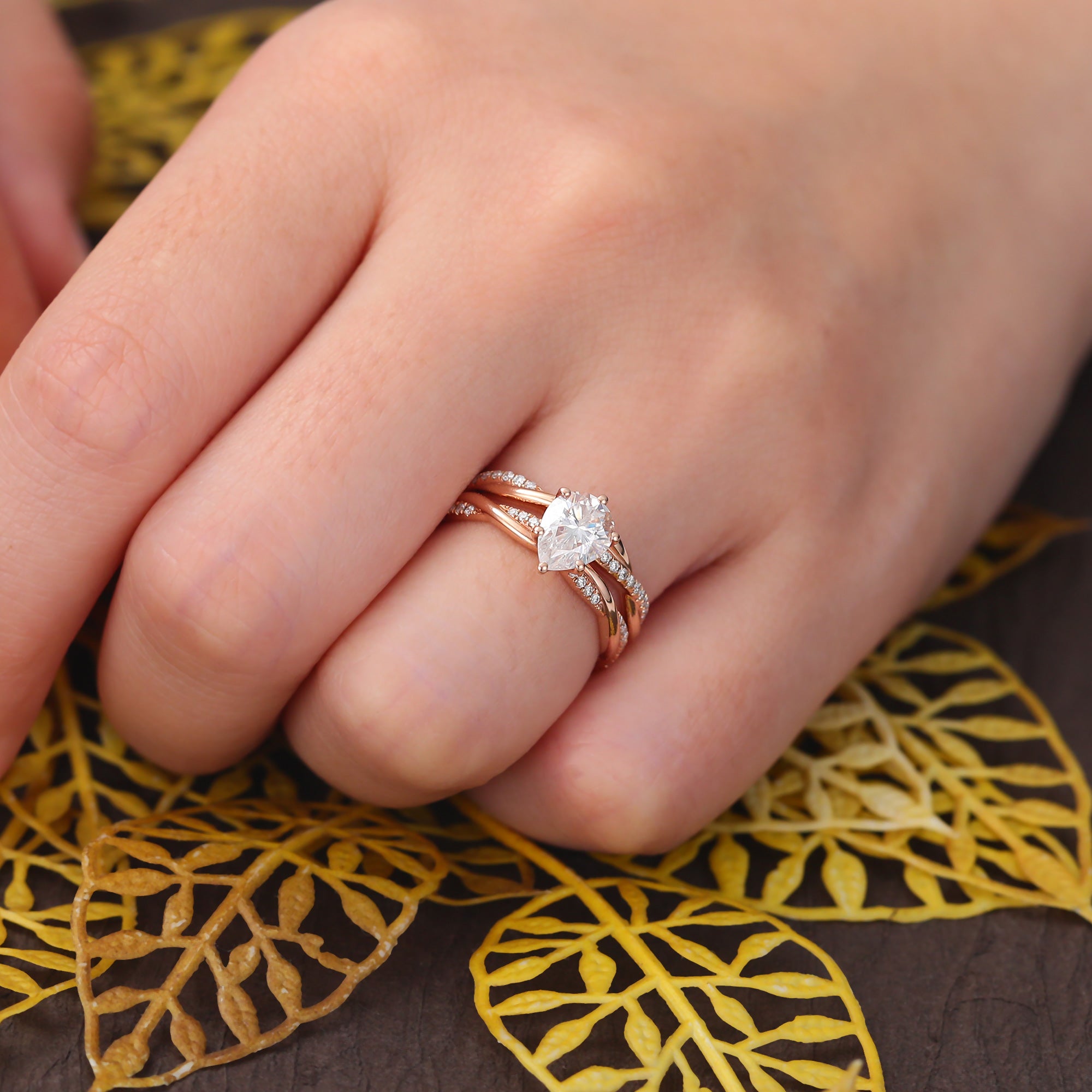 Vintage Pear shape Moissanite Engagement Ring Set, Rose/white/yellow Gold Bridal Wedding band Unique bend ring.S925/10K/14K/18K