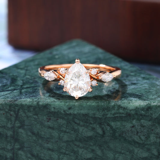 1.1ct Pear shape Lab-grown Diamond rose gold engagement ring, Cluster white gold yellow gold ring, anniversary gift S925/10K/14/18k gold.