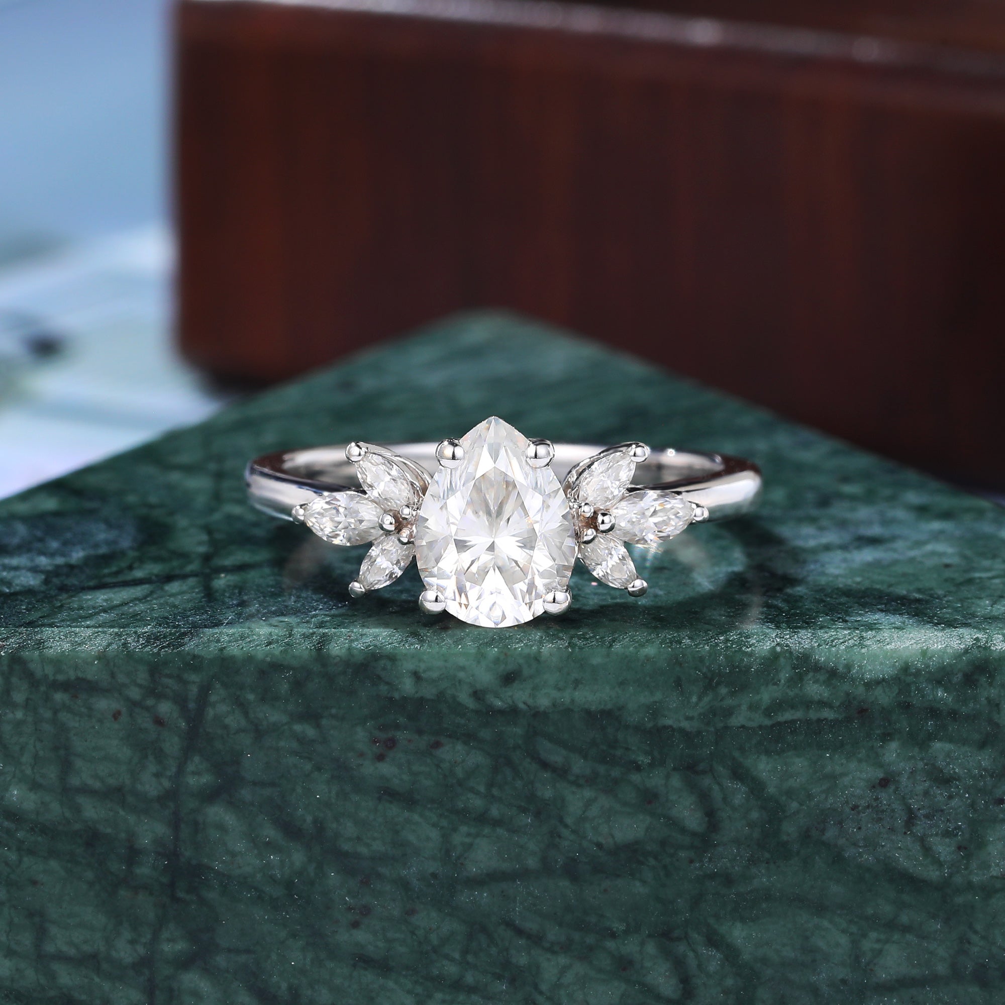 Pear shape Lab grown diamond engagement ring, unique rose gold/white gold/yellow gold Bridal ring. S925/10K/14K/18K gold.