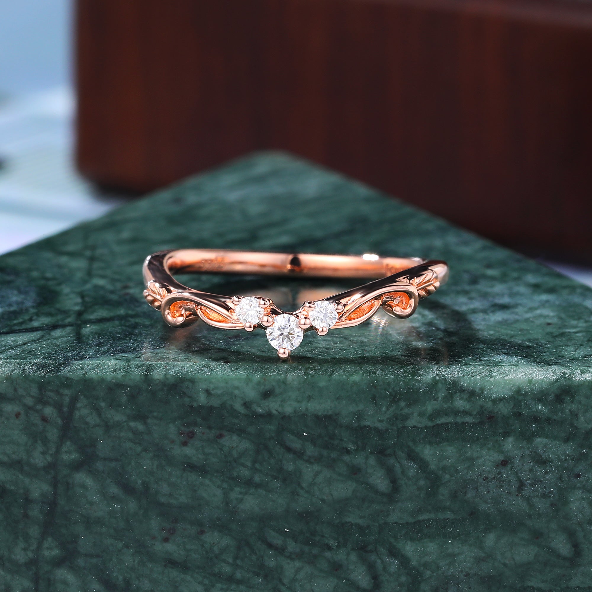 Round moissanite wedding band.S925/10k/14k/18k rose gold yellow gold whilte gold bridal ring.