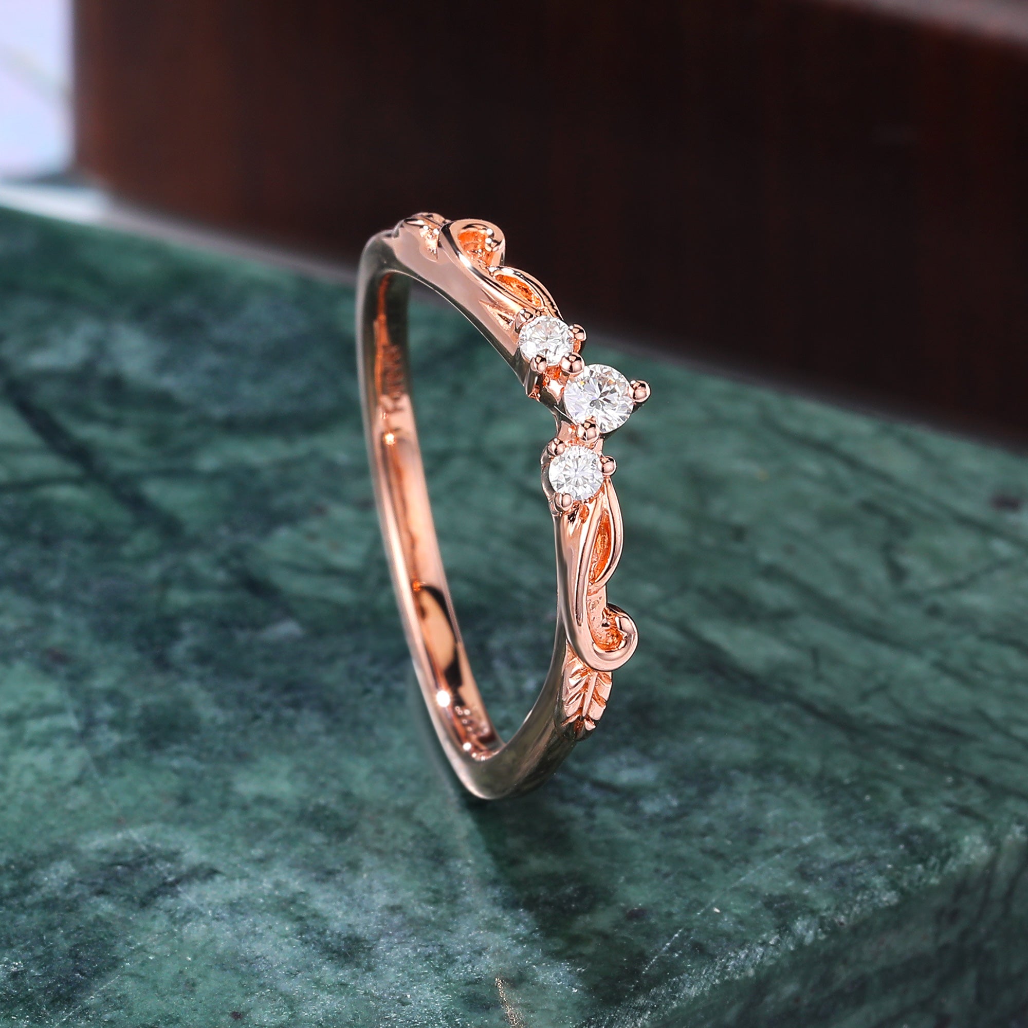 Round moissanite wedding band.S925/10k/14k/18k rose gold yellow gold whilte gold bridal ring.