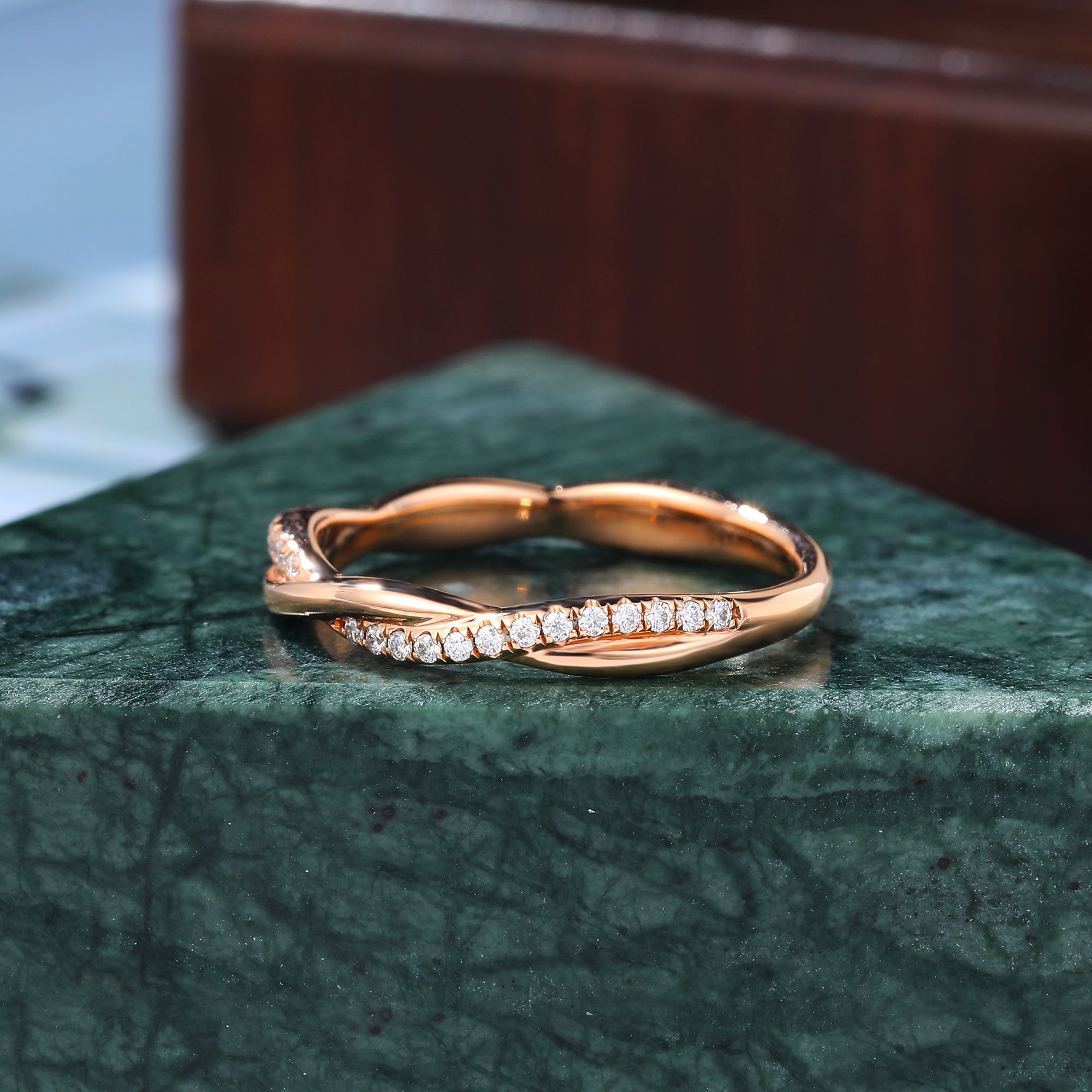 Round Moissanite wedding band. Curved 10k/14k/18k gold white gold bridal  ring. 925silver rose gold/white gold/yellow gold ring.