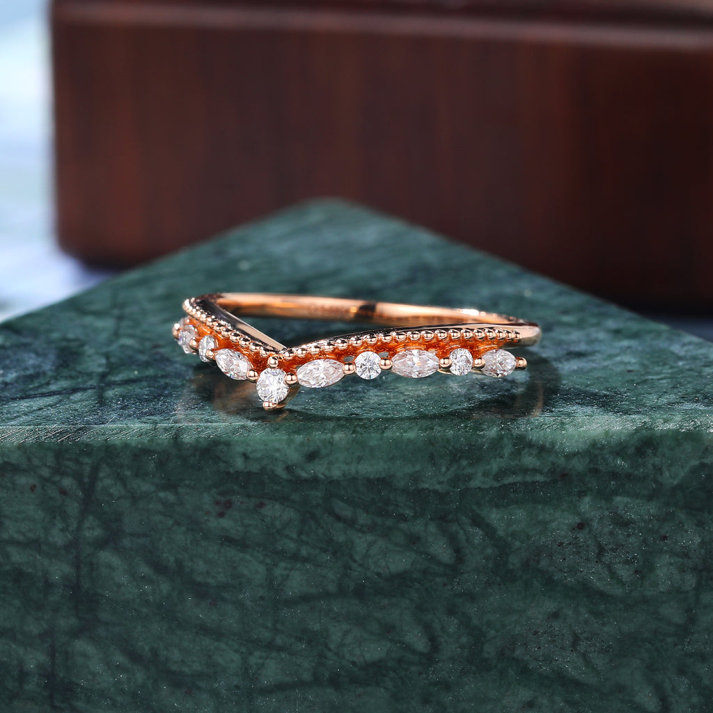 Round cut moissanite wedding band vintage rose gold ring unique 10K/14K/18K ring prong set anniversary promise bridal ring