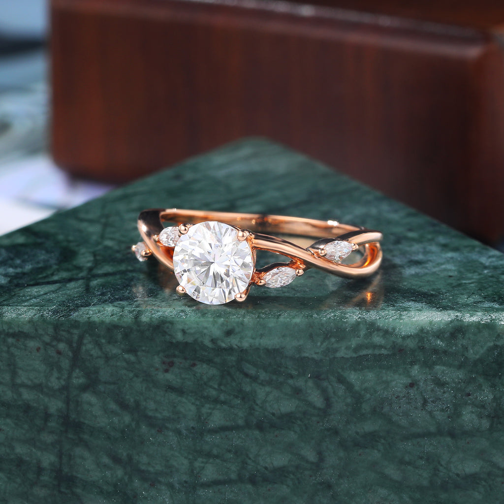 1.0ct Round cut Lab grown diamond rose gold engagement Ring.
