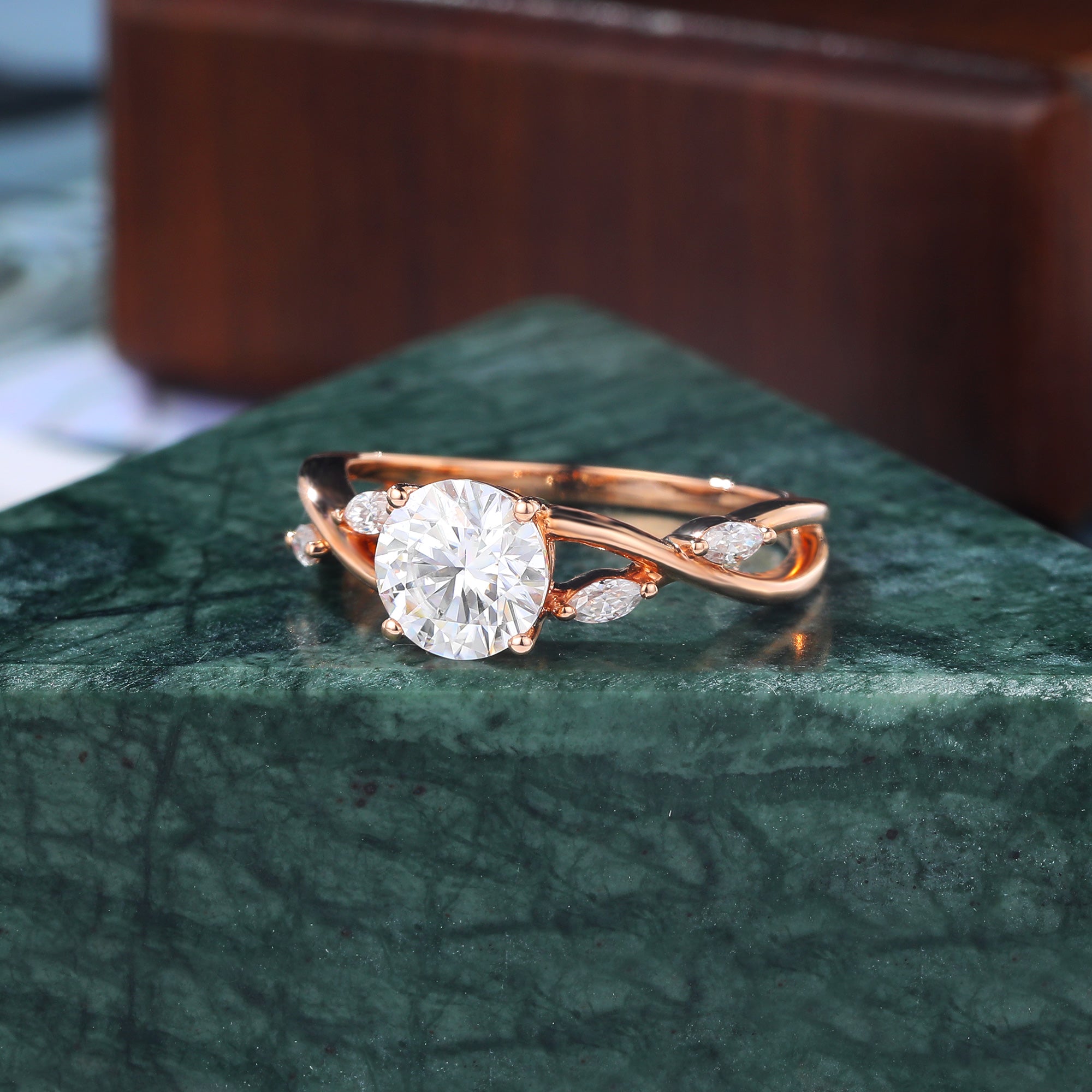 1.0ct Round cut Lab grown diamond rose gold engagement Ring.