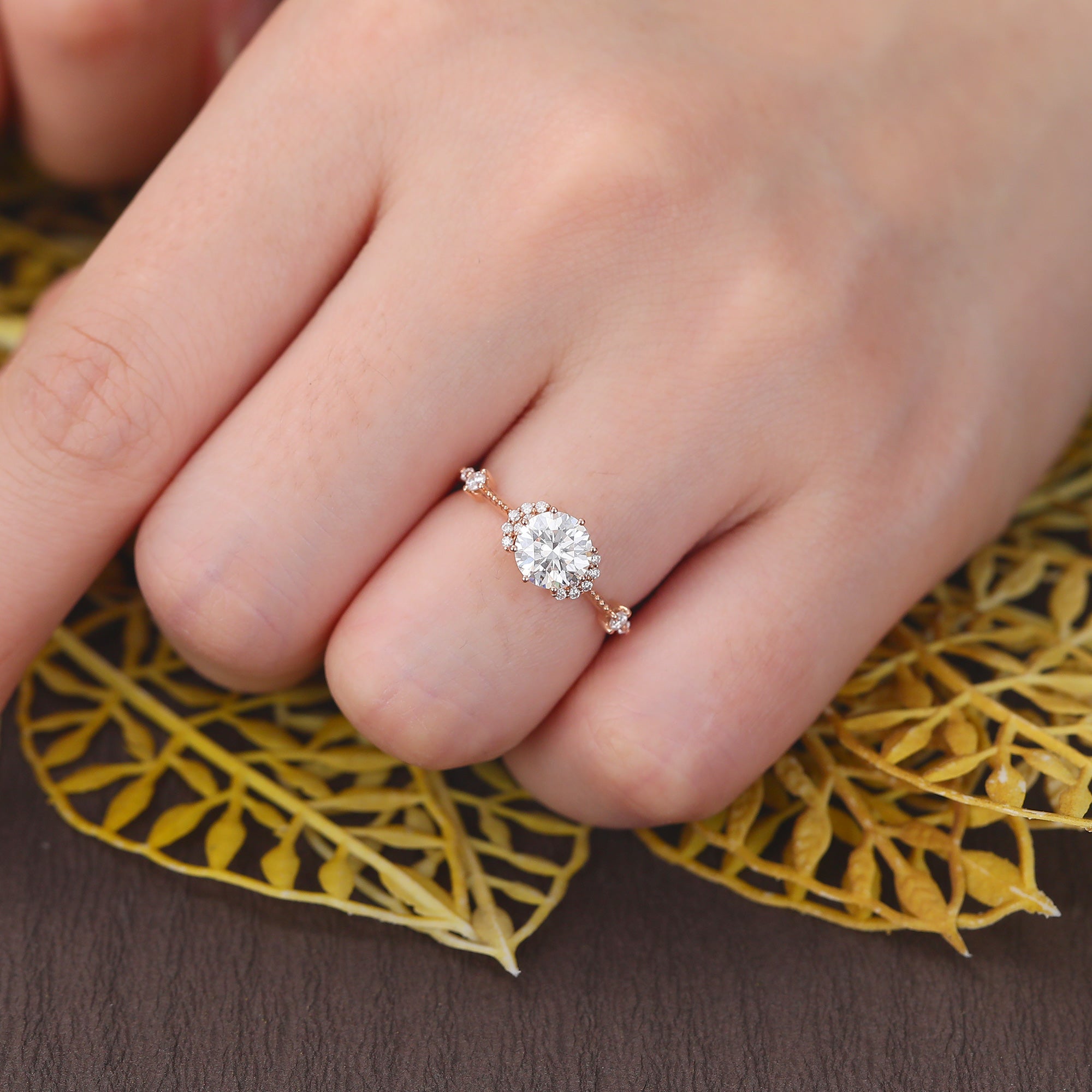 1.0CT Round cut moissanite rose gold engagement Ring.