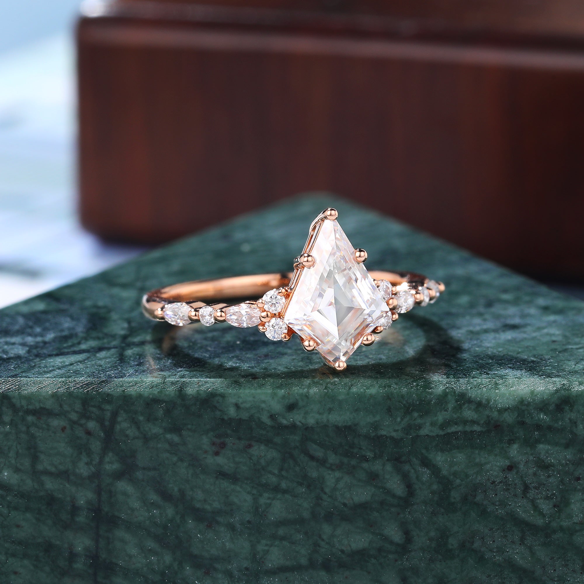 1.4ct Kite cut Lab-grown Diamond engagement ring, Cluster rose gold yellow gold white gold bridal ring, anniversary gift S925/10K/14/18k gold