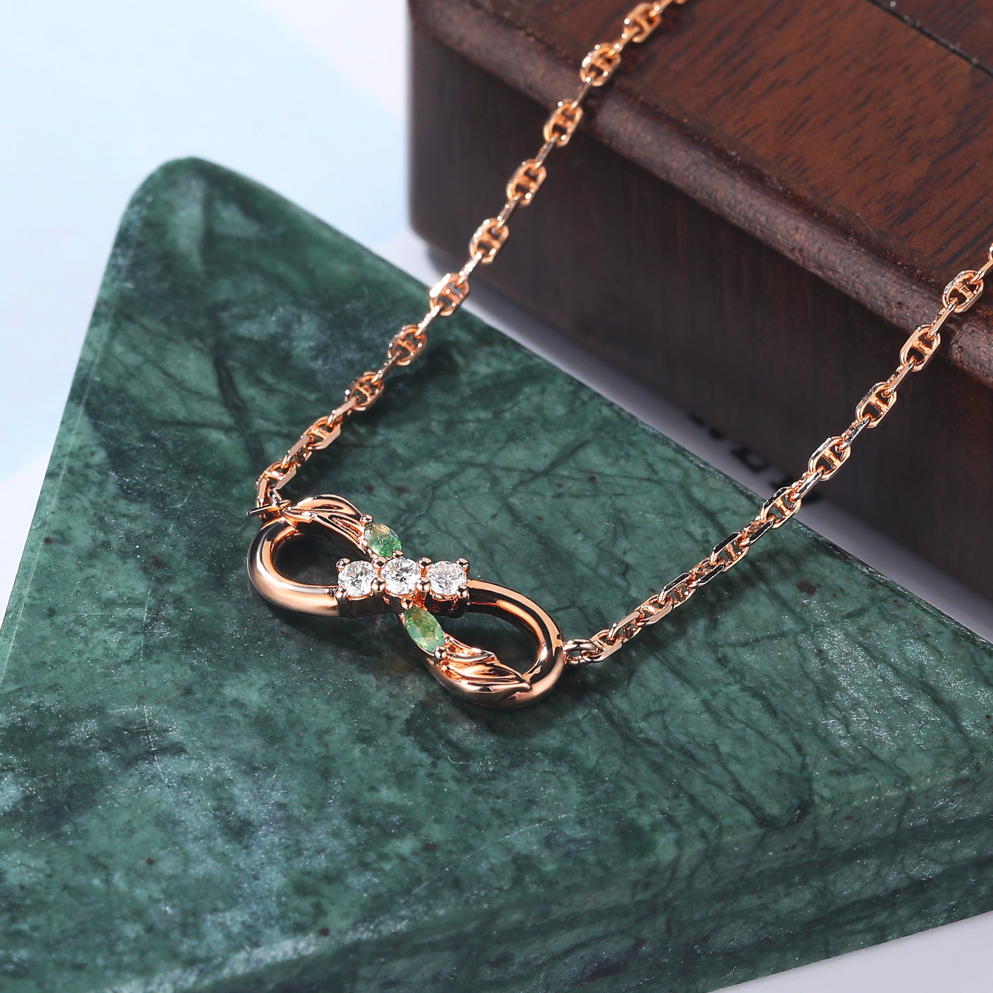 Infinite Moss Agate & Moissanite Necklace with Leaf Engraved