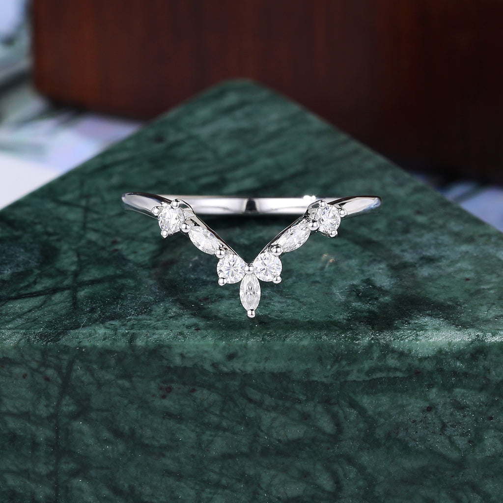 Curved white gold Lab-grown Diamond wedding band , 10k/14k/18k rose gold yellow gold